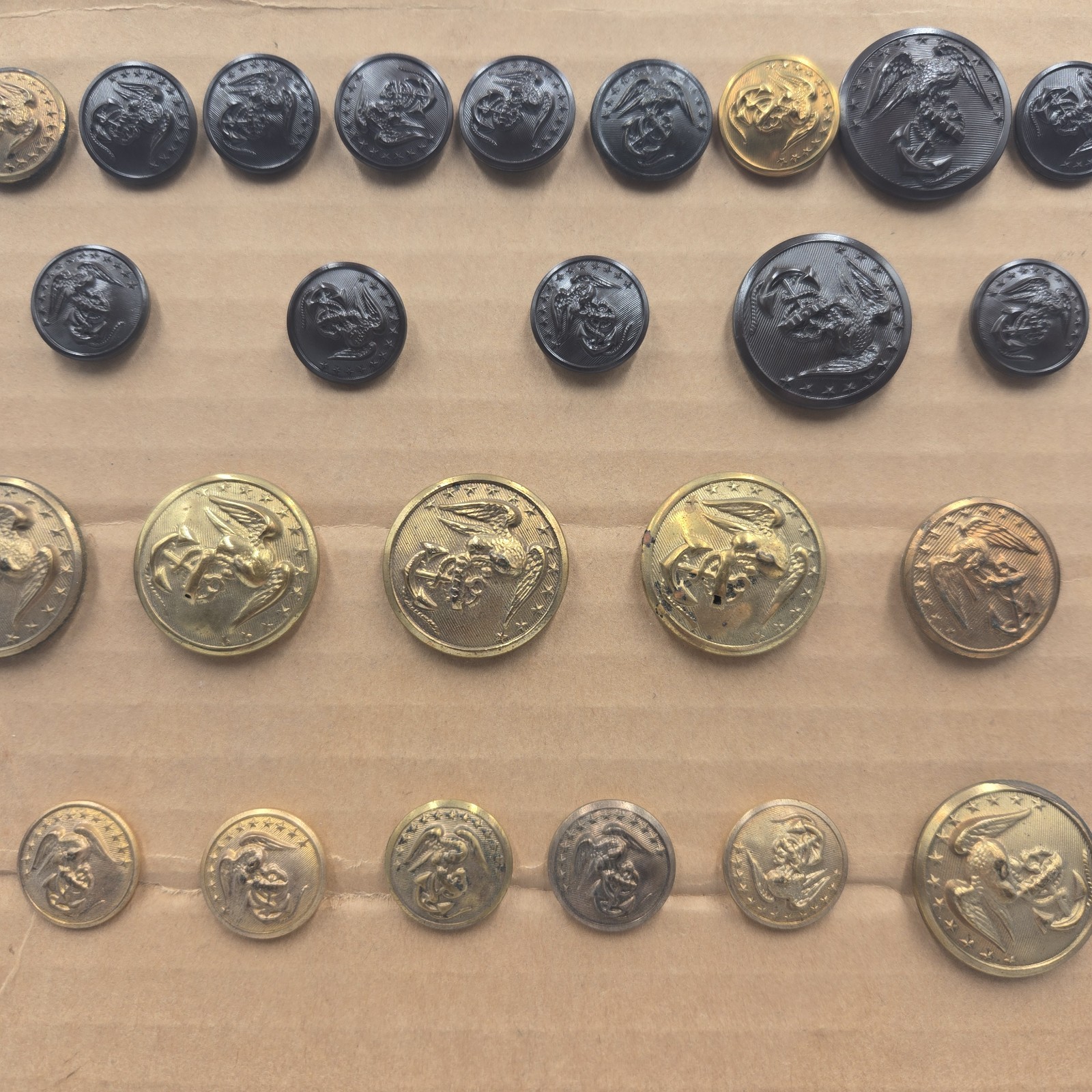 Mixed Lot 1880's U.S. Marine Corps Uniform Button (Waterbury) Eagle Anchor WWII