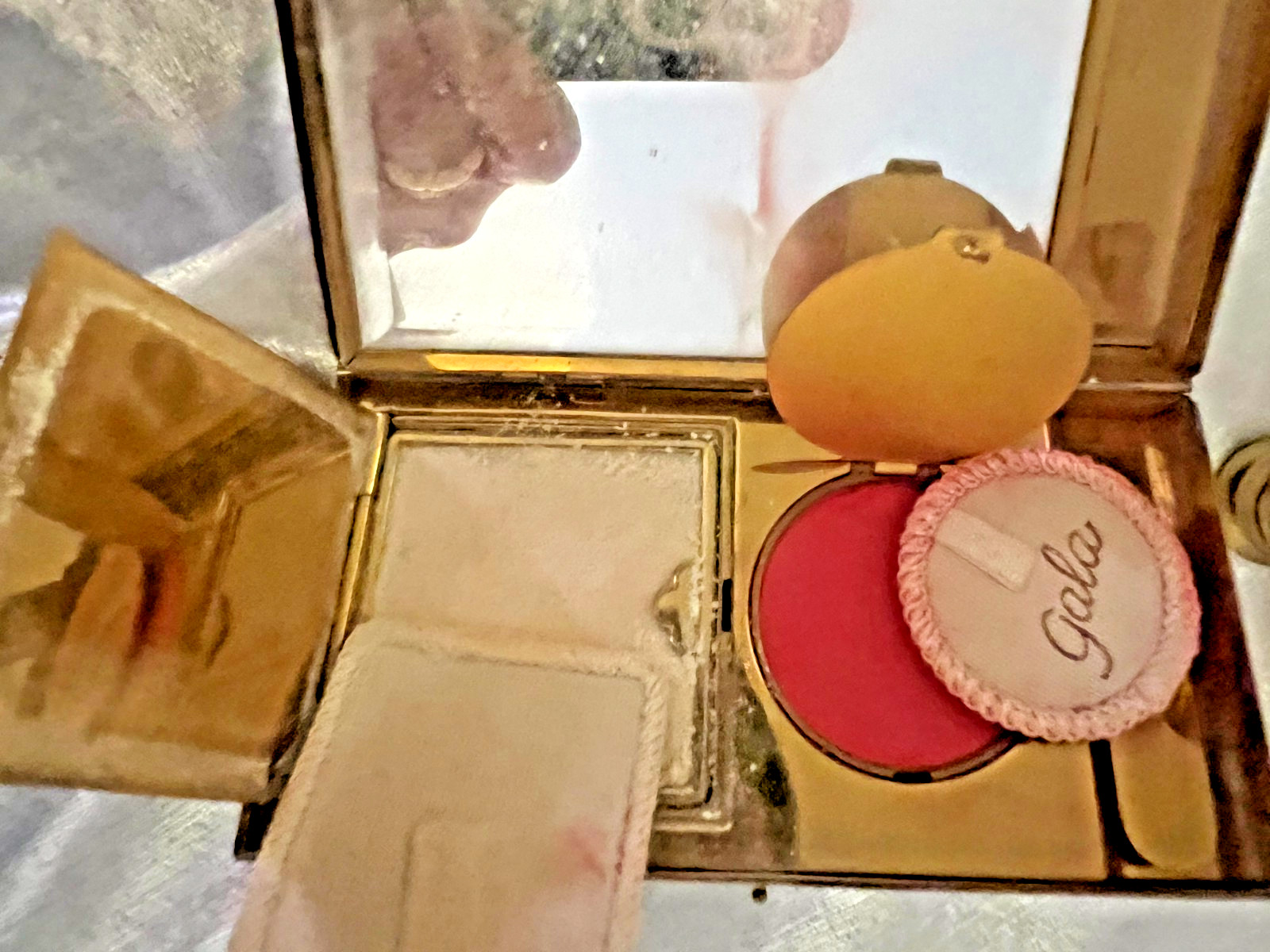 Vintage GALA Powder, Rouge, Lipstick Compact Vintage GALA Powder, Rouge, Lipstick Compact