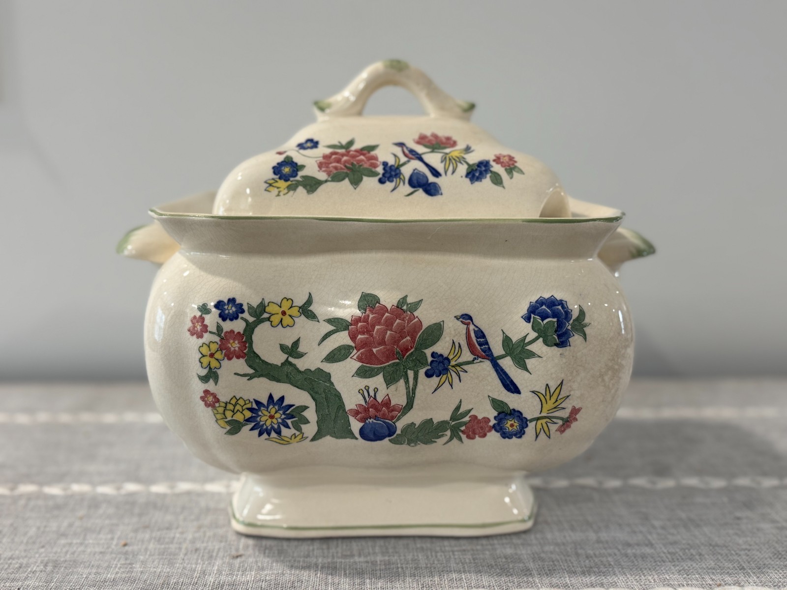 Vintage Trimont Ceramic Soup Tureen with Lid Japan Floral Bird Chinoiserie Vintage Trimont Ceramic Soup Tureen with Lid Japan Floral Bird Chinoiserie