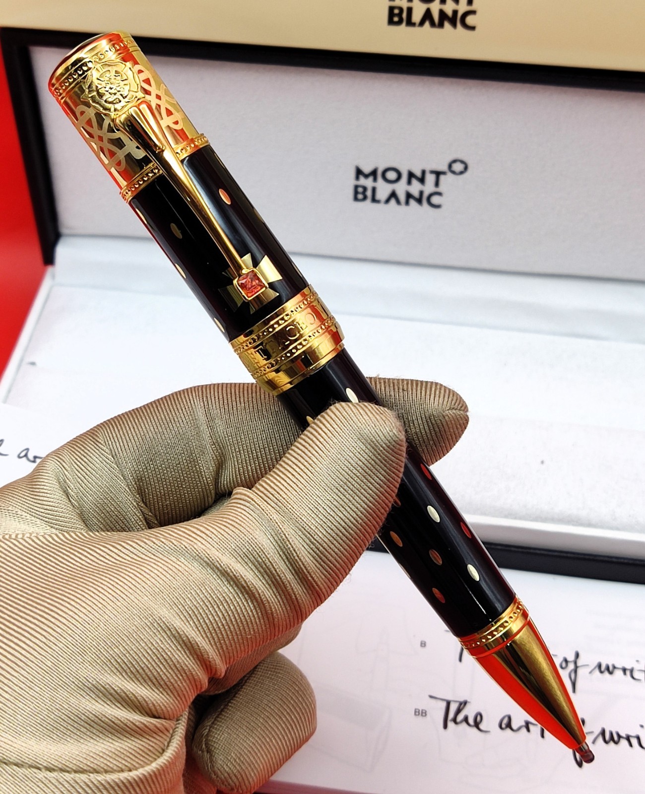 Premium Montblanc - Patron Of Art Queen Elizabeth - Ballpoint Pen With Box
