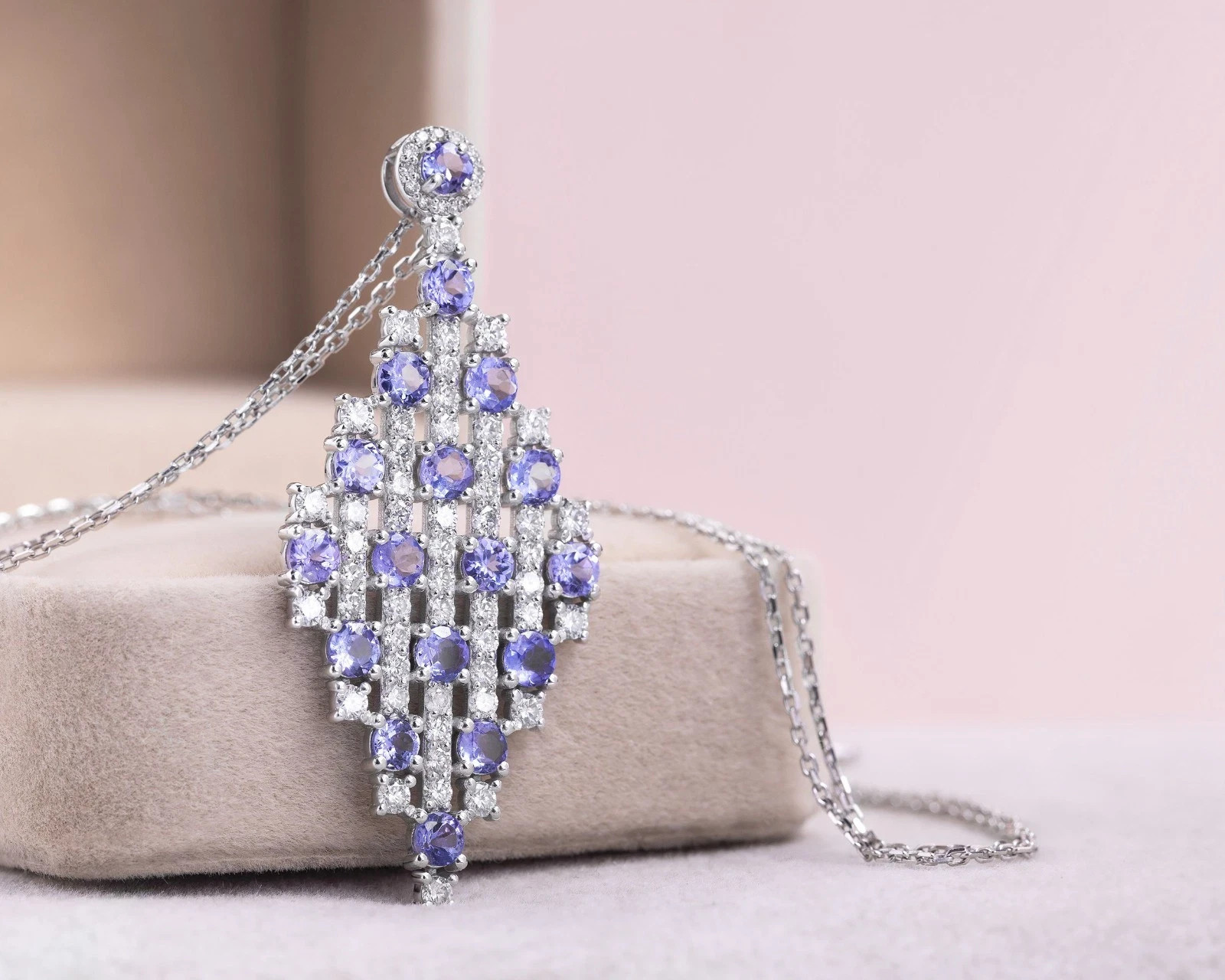 5.50Ct Pendant Transparent Blue Tanzanite & Diamond 14K White Gold Over Necklace