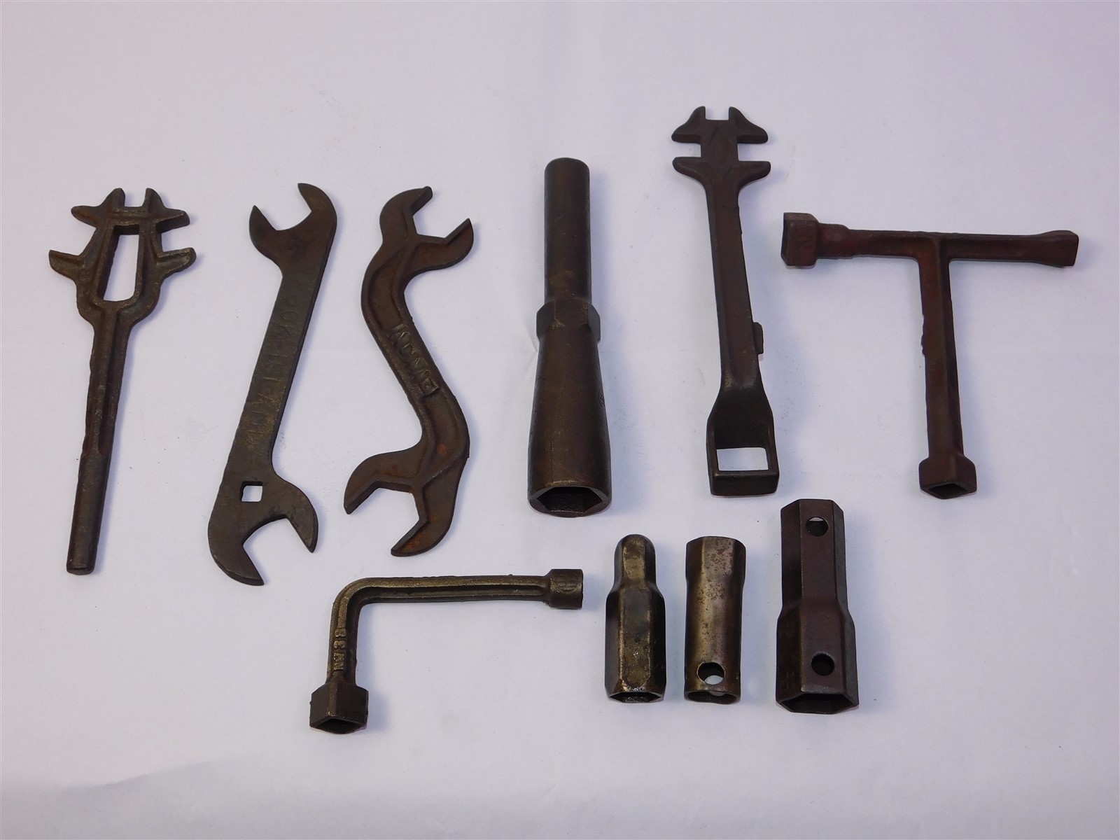 10 Pcs Antique To Vintage IHC ACME Rock Island Farm Railroad Cast Iron Tools Lot