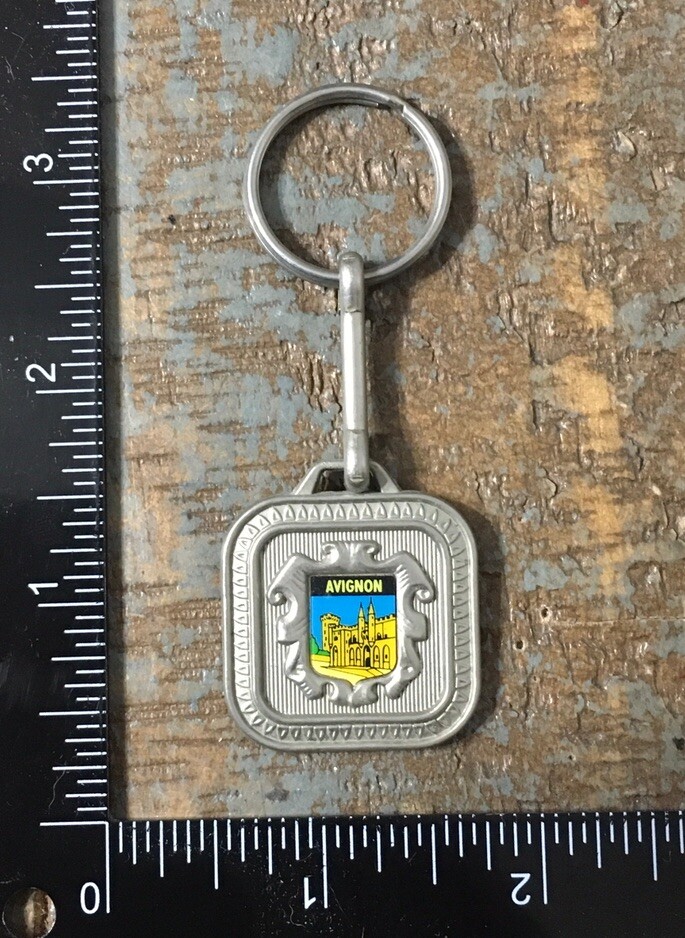 Vintage AVIGNON Palais Des Papes Palace France Souvenir Keychain Key Ring Metal