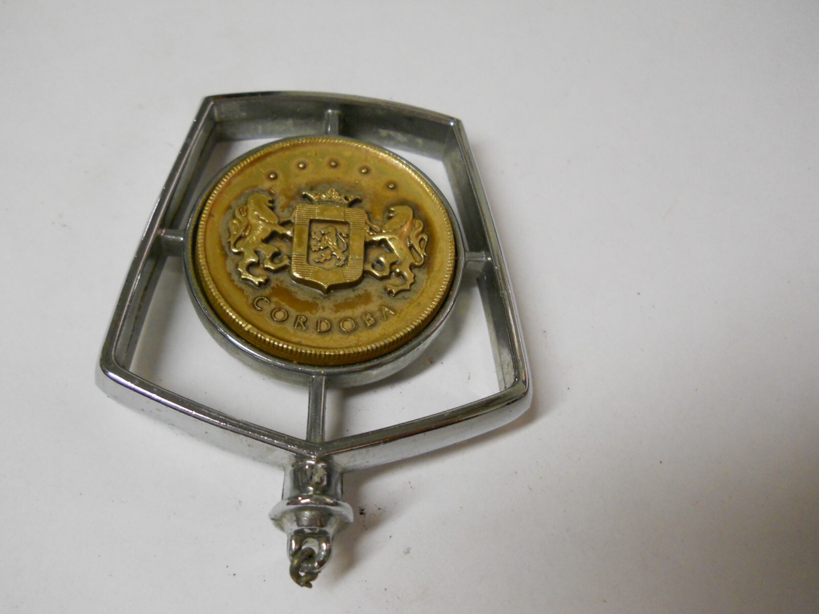 1975 - 1977 Chrysler Cordoba Hood Ornament Front Emblem Badge