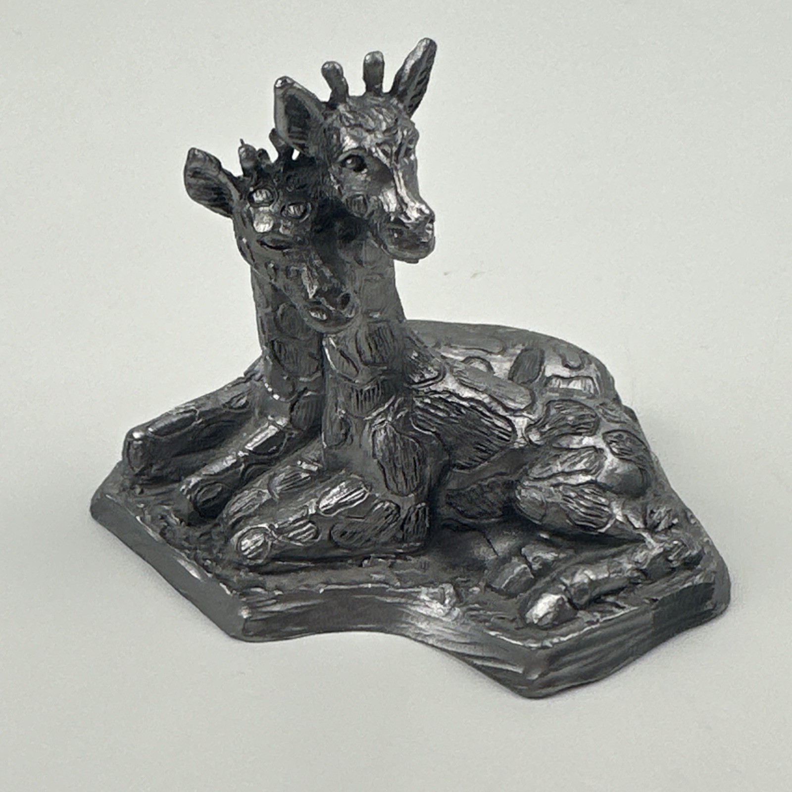 Michael Ricker Pewter Giraffes Gift Of Love Series 1997 Handcrafted Signed #478 Michael Ricker Pewter Giraffes Gift Of Love Series 1997 Handcrafted Signed #478