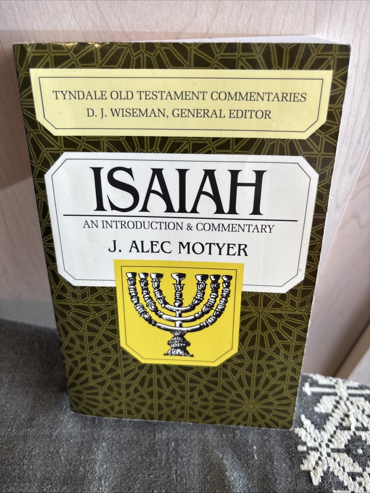 Tyndale Old Testament Commentaries to Isaiah By J. Alec Motyer GUC Paperback