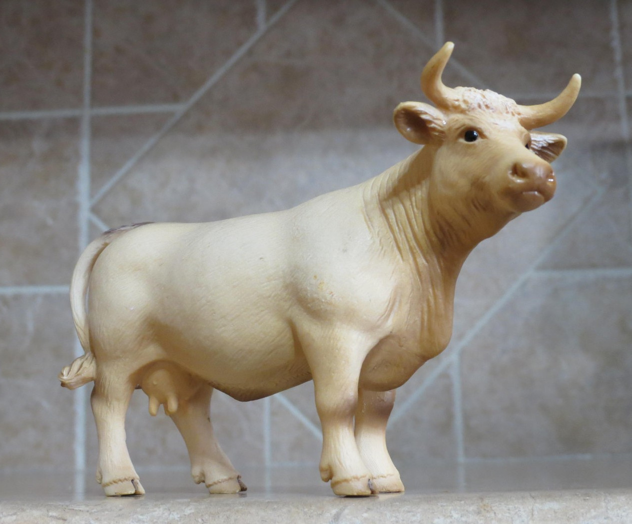 Schleich 13610 Charolais Cow Retired white farm cattle momma animal ranch toy