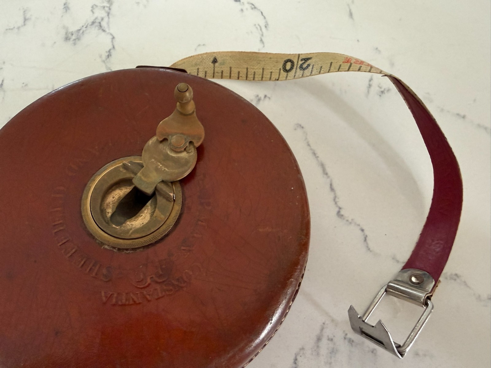 Vintage Circa 1930 Made in England Chesterman Sheffield Leather Brass Tape 25 m 