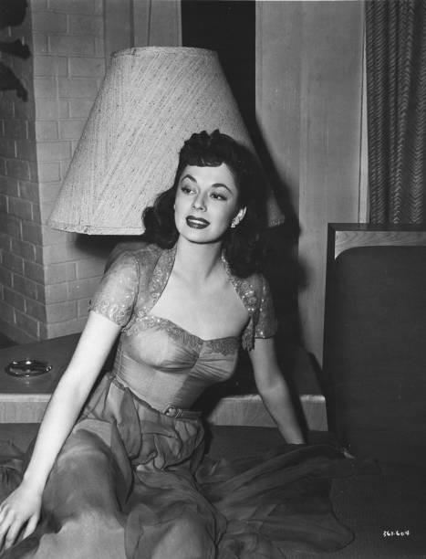 Ruth Roman leading lady features this scene film Three Secrets a we- Old Photo