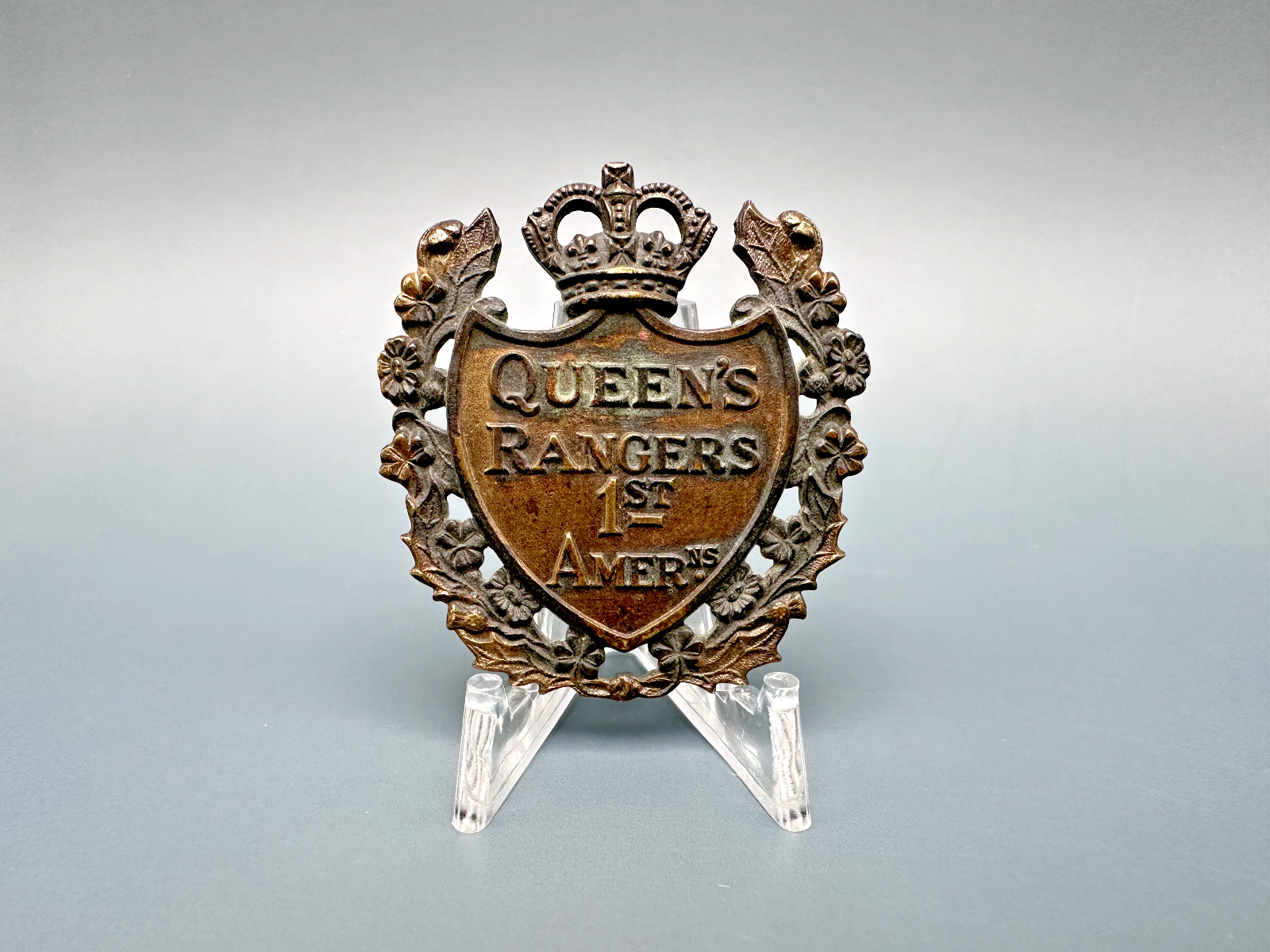 OLDER CANADA ARMY QUEEN\'S RANGERS 1ST AMERICAN BADGE INSIGNIA BY SCULLY