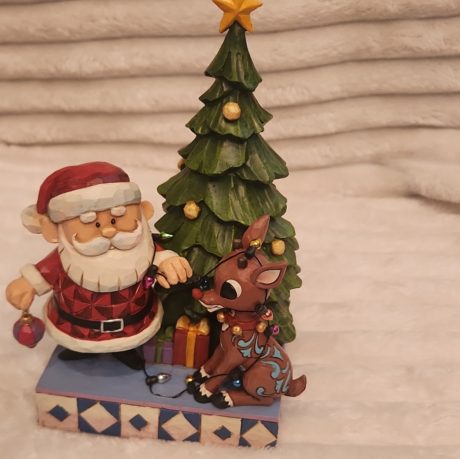 Enesco Jim Shore Rudolph Traditions Santa & Rudolph Resin Figurine 6.75\ Enesco Jim Shore Rudolph Traditions Santa & Rudolph Resin Figurine 6.75\