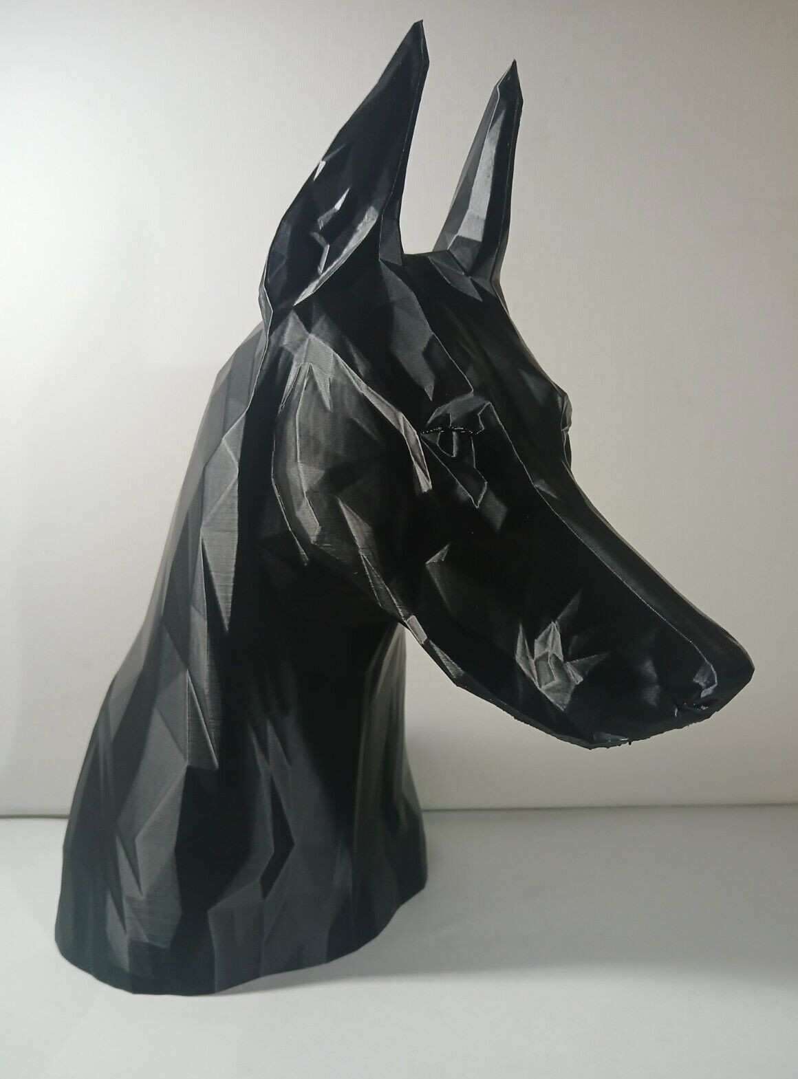 Doberman Pinscher Display Piece/ Statue (9 1/2 Inches) Doberman Pinscher Display Piece/ Statue (9 1/2 Inches)