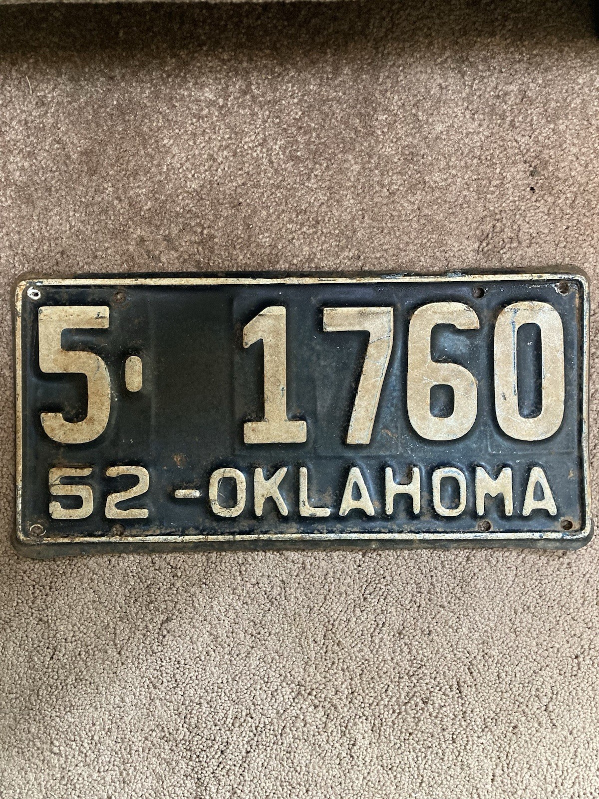 1952 Oklahoma License Plate - 5 1760 - Nice