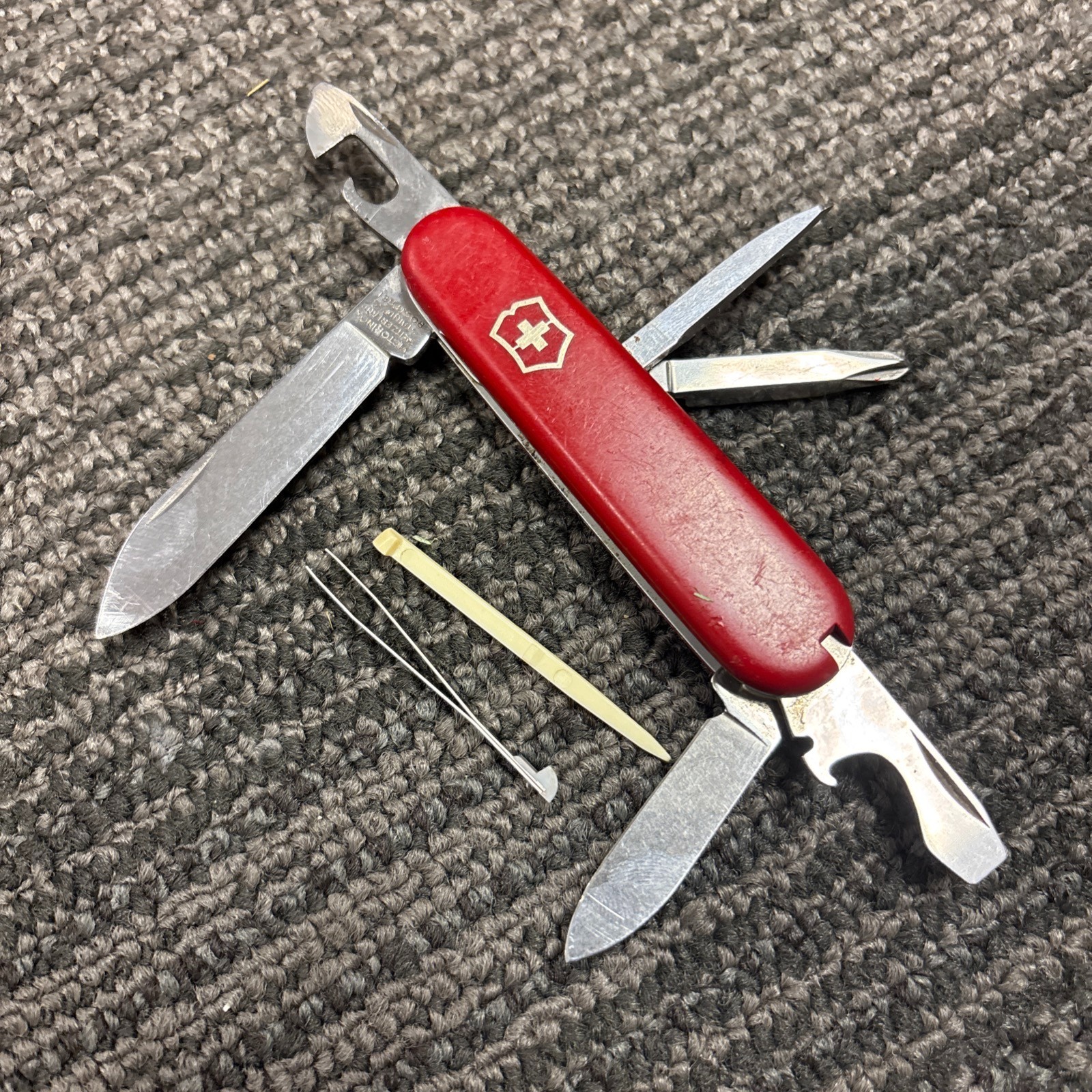 Victorinox Tinker Series (Small, Standard, Super & Deluxe) Several Variants Victorinox Tinker Series (Small, Standard, Super & Deluxe) Several Variants