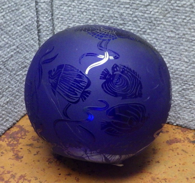 Vintge Arthur Court Blue Glass Frosted Etched Vase SEALIFE C2 Vintge Arthur Court Blue Glass Frosted Etched Vase SEALIFE C2