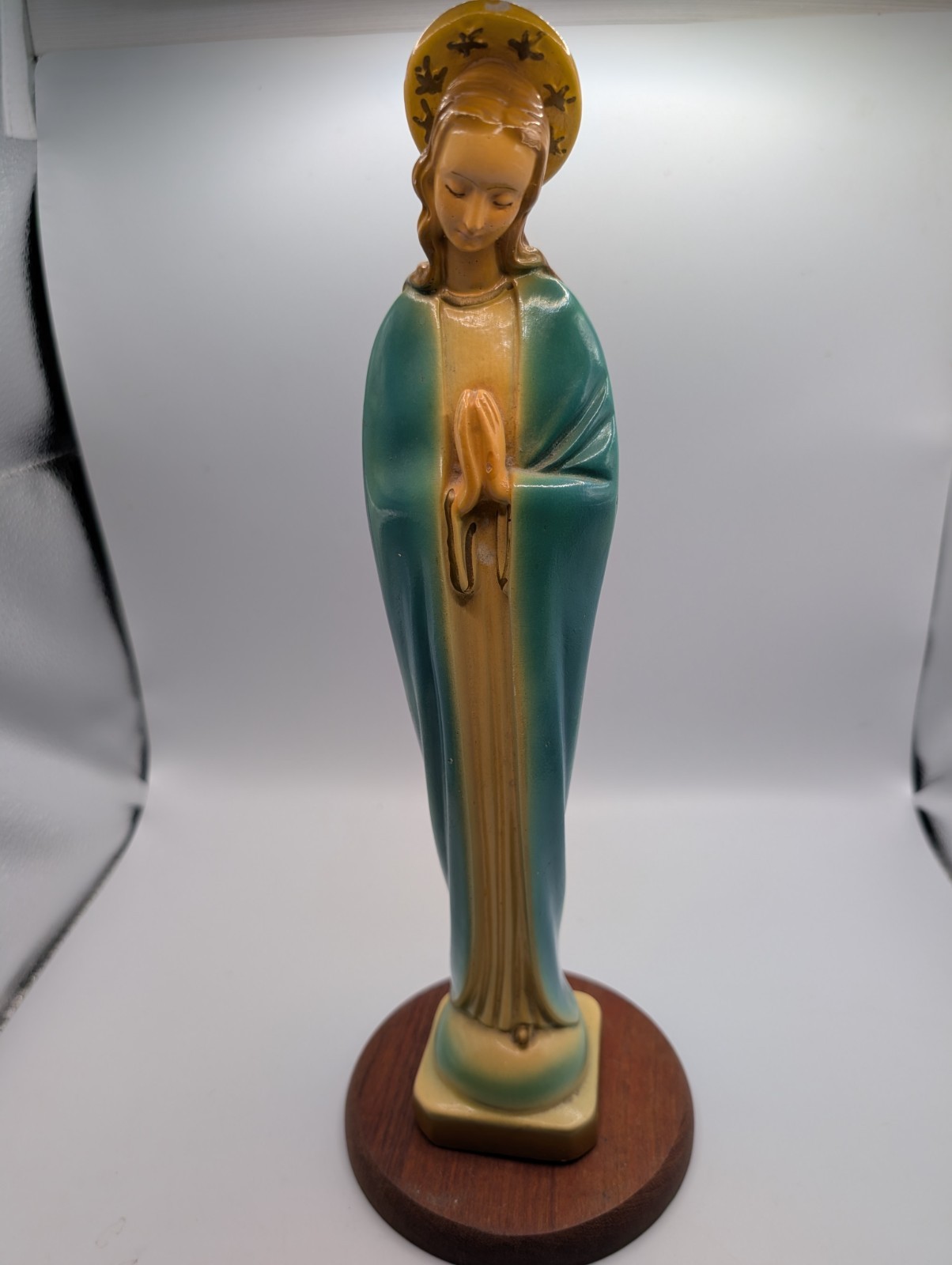 Vintage 1940\'s Mary/ Madonna With Halo Chalkware Figurine 12.5\