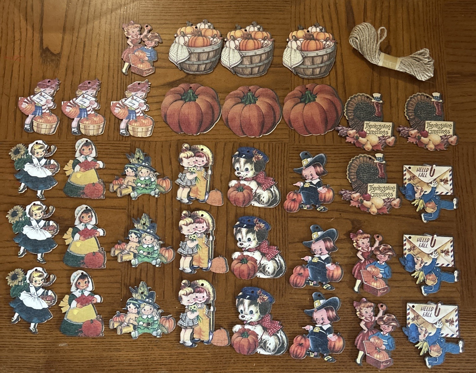 Vintage 1960’s Thanksgiving Die Cut Cardboard Decorations Lot Of 36