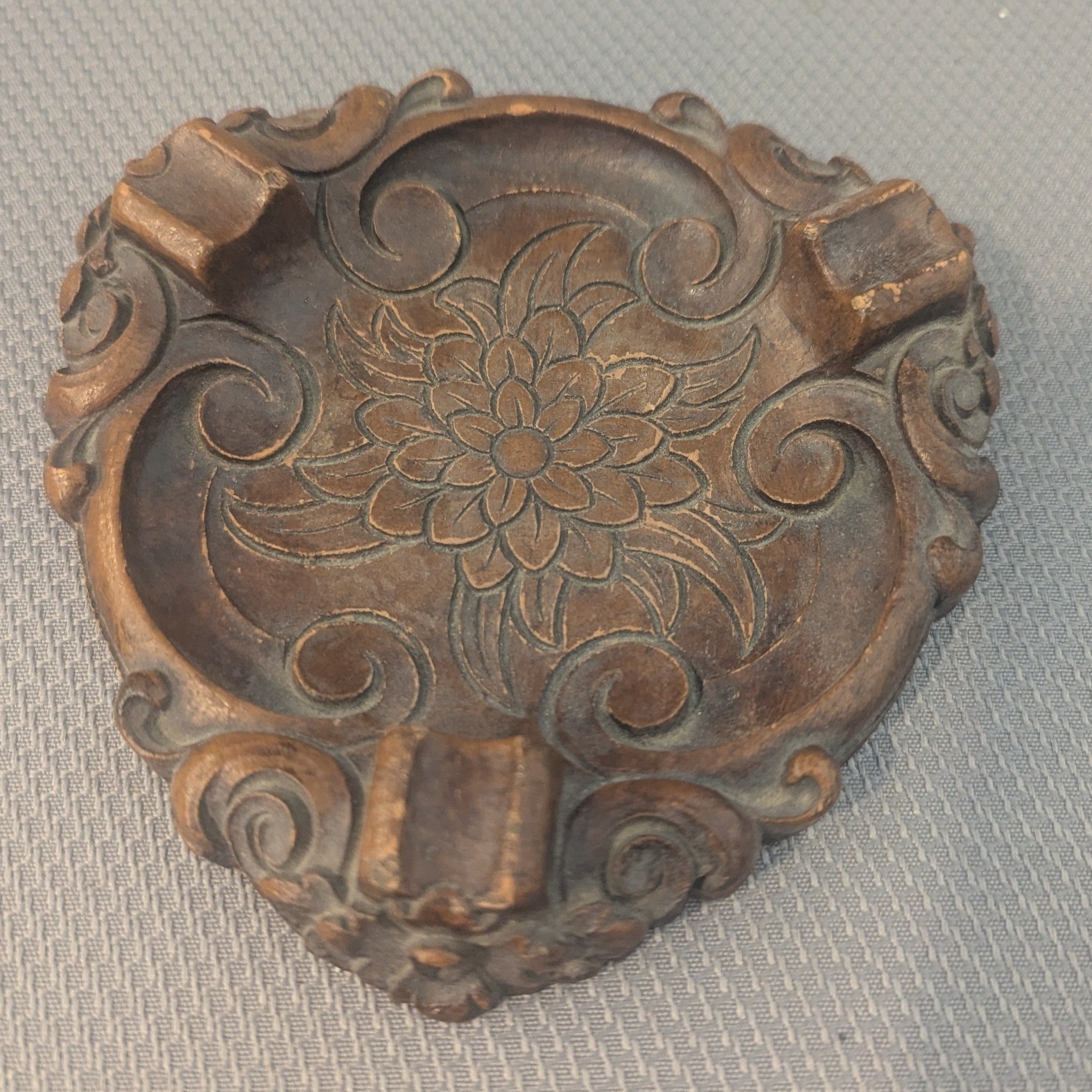 Vintage SyrocoWood Floral Carved Ashtray Brown Faux Wood Made in USA Mid Century