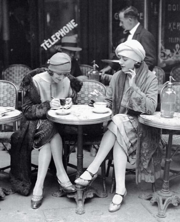 Women Drinking Coffee at a Cafe Paris 1925 Retro Poster Photo 24x36 Women Drinking Coffee at a Cafe Paris 1925 Retro Poster Photo 24x36