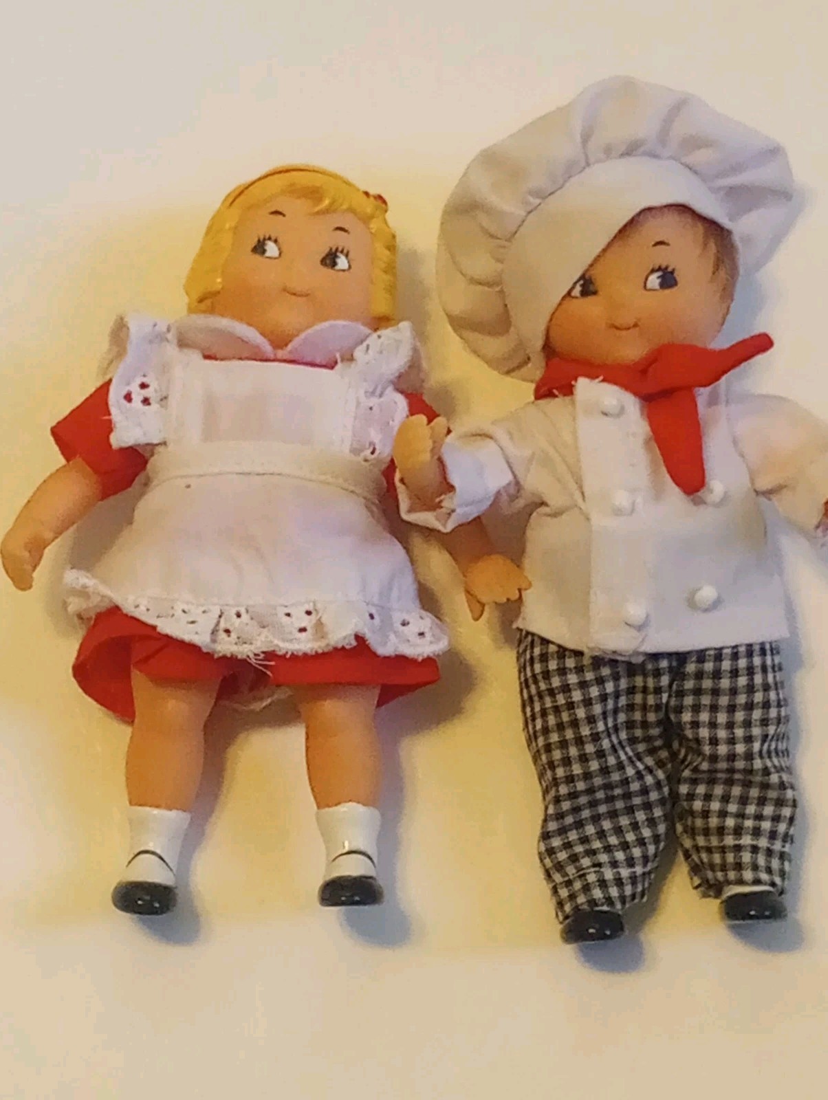 Cambell\'s Kids dolls .Boy And Girl With Clothing.