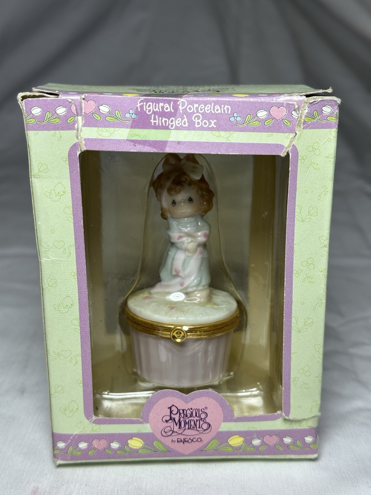 Vintage 2000 ENESCO PRECIOUS MOMENTS Figural Porcelain Hinged Girl Trinket Box