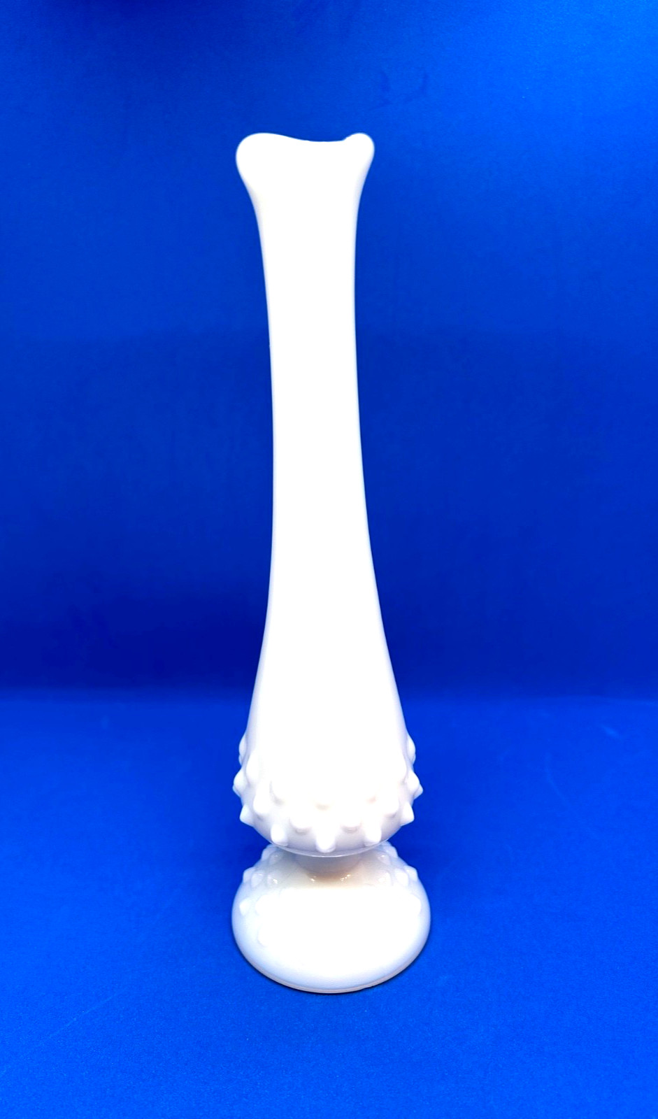 Fenton Swung White Milk Glass Hobnail Swung Bud Vase 8 3/4\ Fenton Swung White Milk Glass Hobnail Swung Bud Vase 8 3/4\
