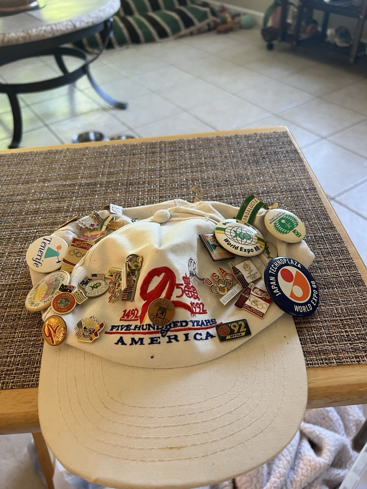 1492-1992 Five hundred Years America Hat With Many Lapel Pins And Buttons