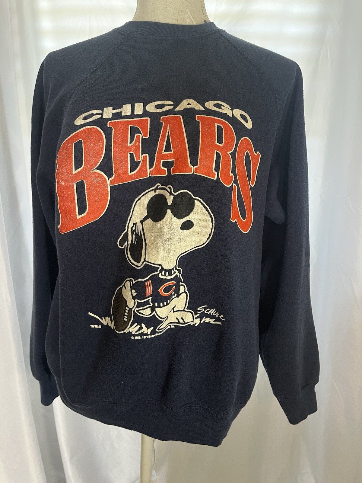 vintage 1980s/early 1990 Snoopy + Chicago Bears + vintage + Schulz. Medium Notag
