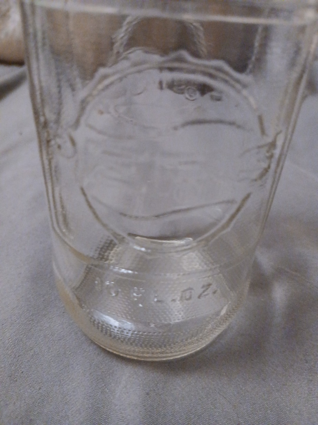 Vintage PEPSI-COLA 10oz Clear Glass Bottle Pepsi Soda Pop Bottle Embossed Pepsi Vintage PEPSI-COLA 10oz Clear Glass Bottle Pepsi Soda Pop Bottle Embossed Pepsi