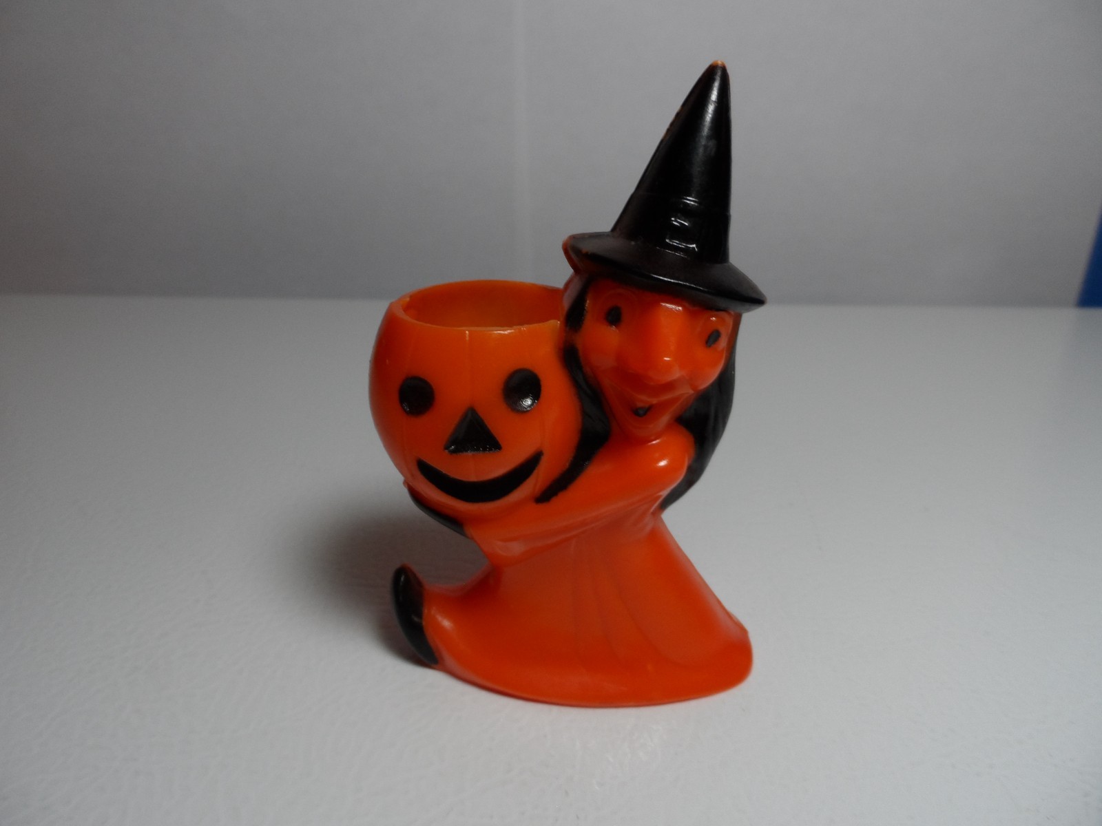 Vintage 1950\'s ROSBRO Halloween Candy Container Witch With Pumpkin