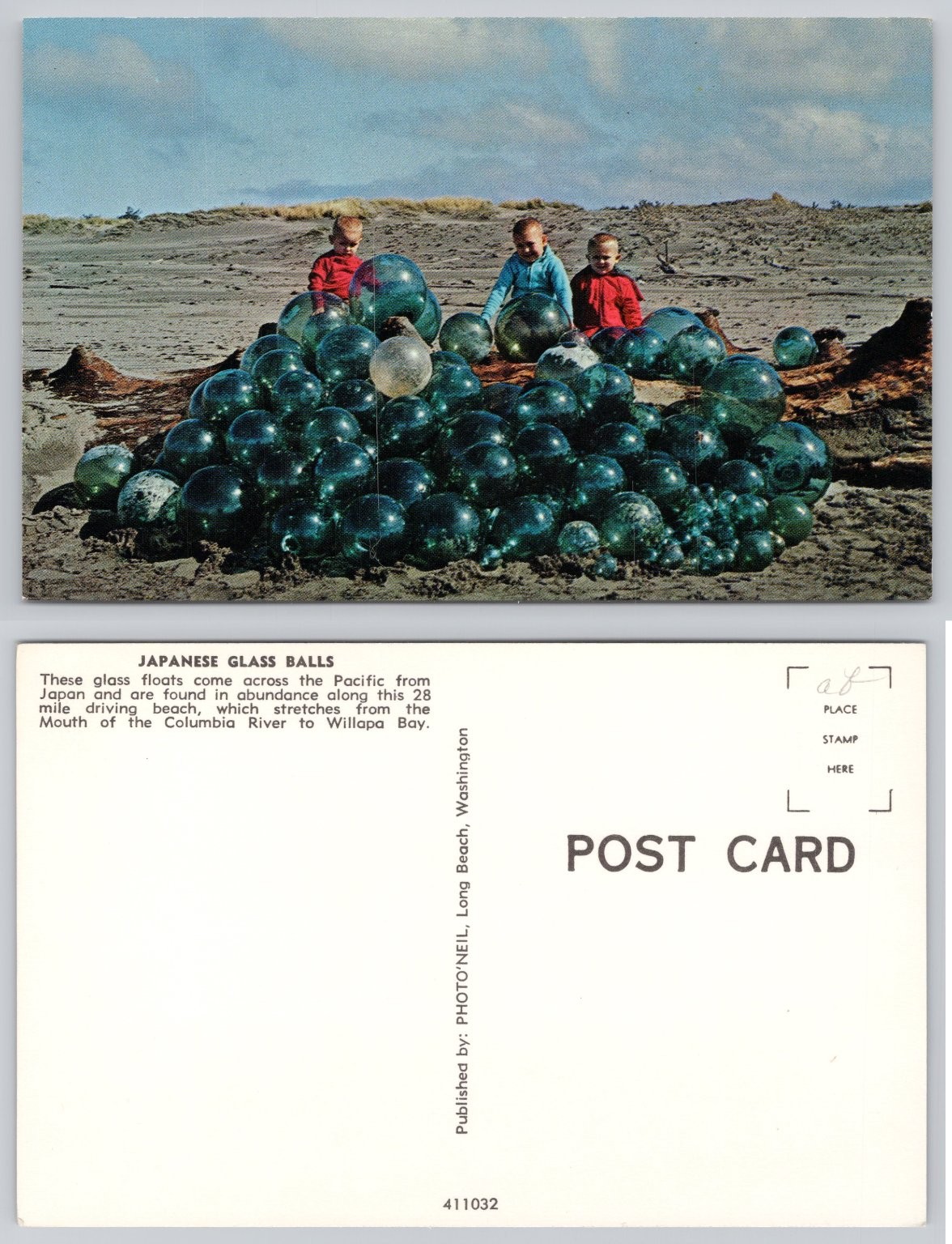Long Beach WA Japanese Glass Balls Postcard c1960s Photo'Neil Columbia River