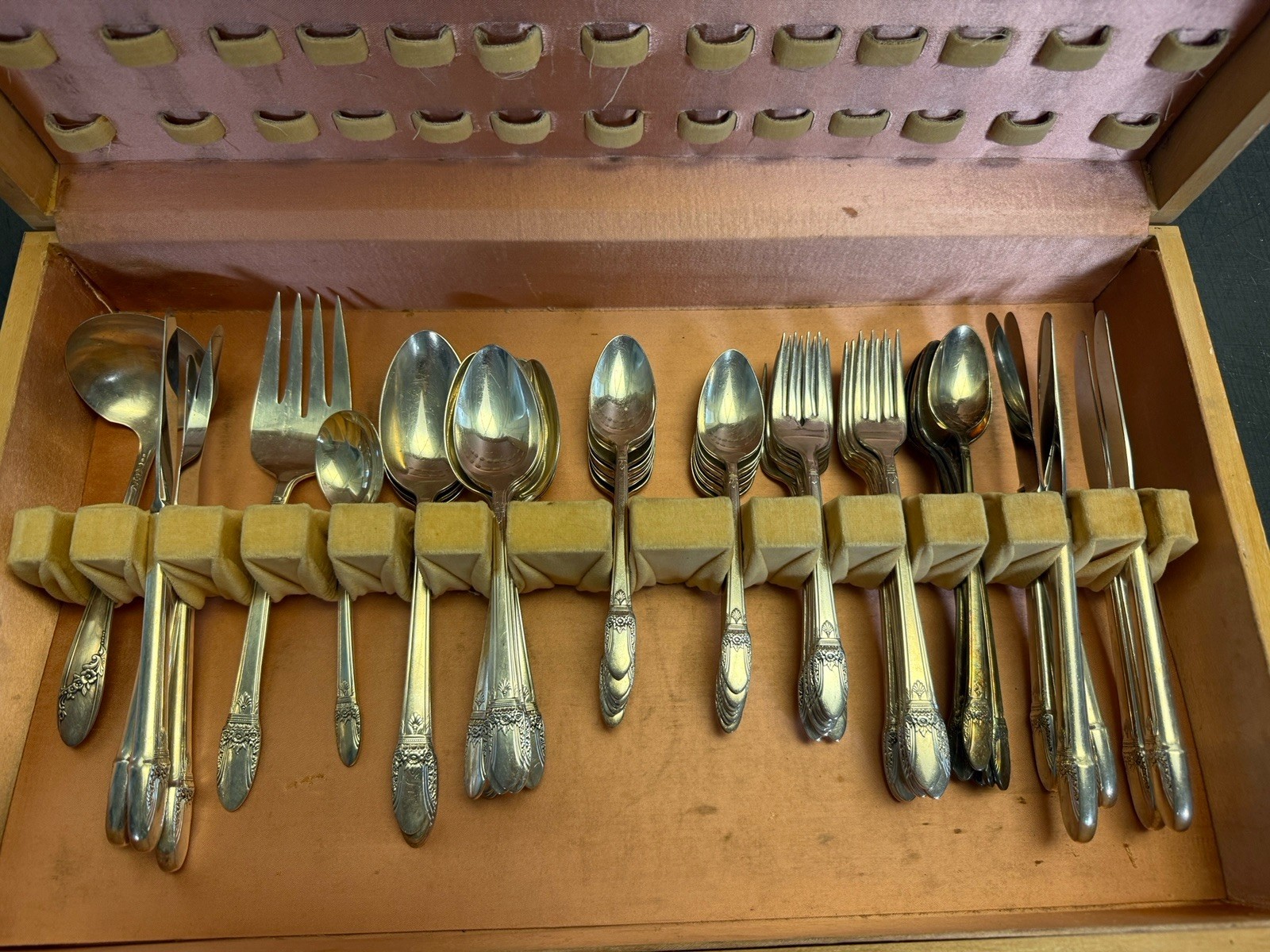 Vintage 1847 Rogers Bros. silver plated flatware Vintage 1847 Rogers Bros. silver plated flatware