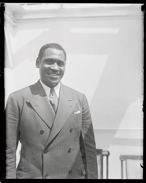 Paul Robeson Standing Aboard Liner 1933 Photo Paul Robeson, the famous singer, Paul Robeson Standing Aboard Liner 1933 Photo Paul Robeson, the famous singer,