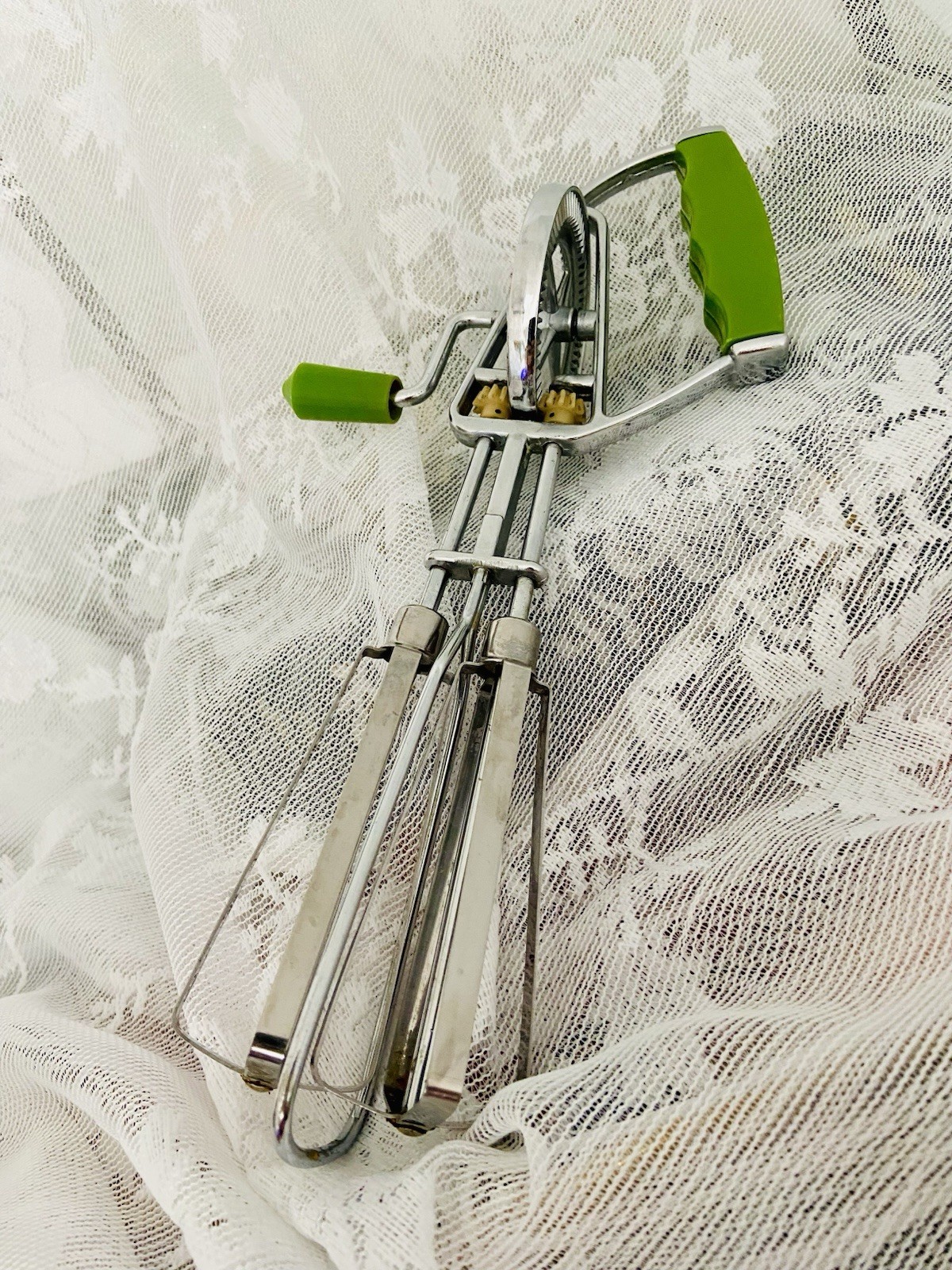 Vintage Grandma’s Metal Rotary Avocado Green Egg Beater Whisk Cottage Core