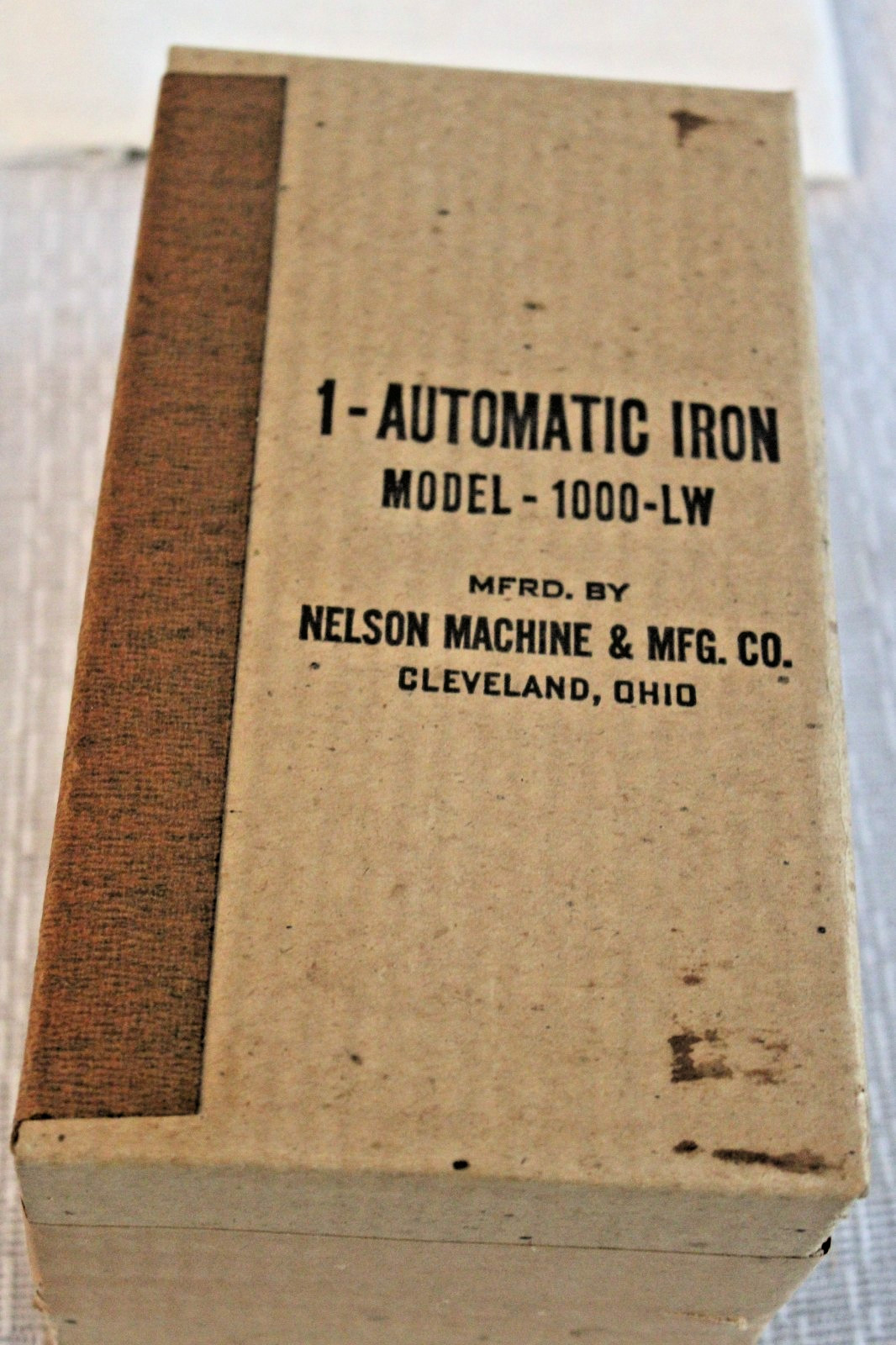 RARE - NEW OLD STOCK UNOPENED NELSON AUTOMATIC IRON MODEL 1000 LM