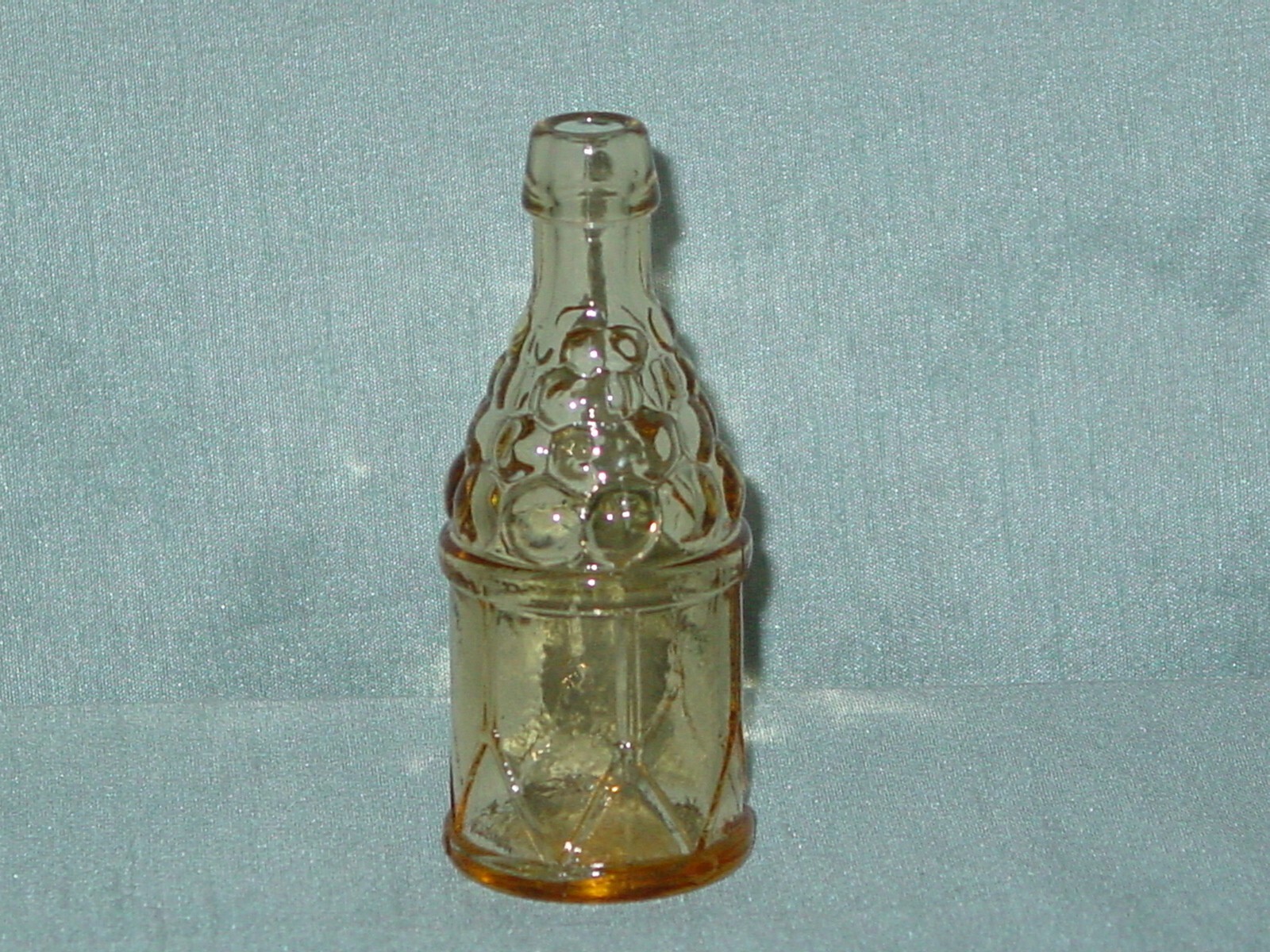Vintage Wheaton Miniature Amber Drum & Grape Glass Bottle
