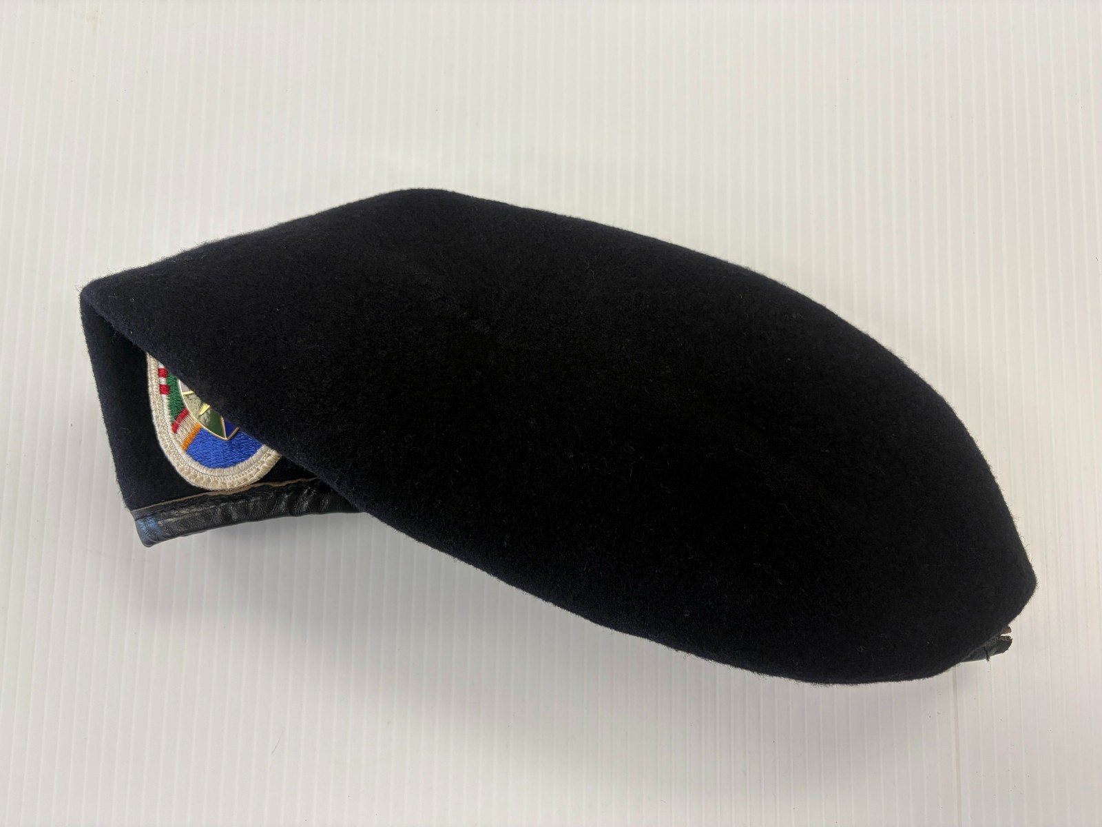 Vintage US Army 2nd Ranger Battalion Black Beret w/Older White Flash & Crest