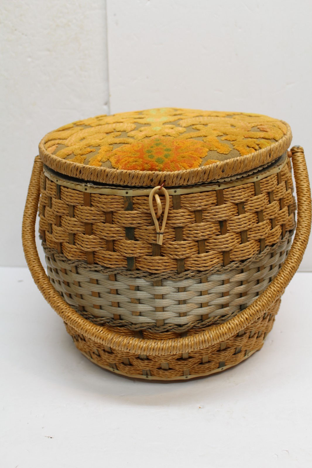 Vintage Penny\'s Large Round Wicker/rattan Woven Sewing Basket W/Handle