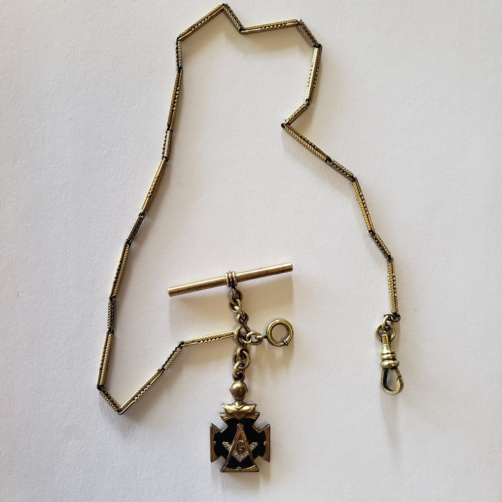 ANTIQUE D. F.  BRIGGS Co. GOLD-FILLED WATCH CHAIN & BLACK ONYX T-BAR MASONIC FOB