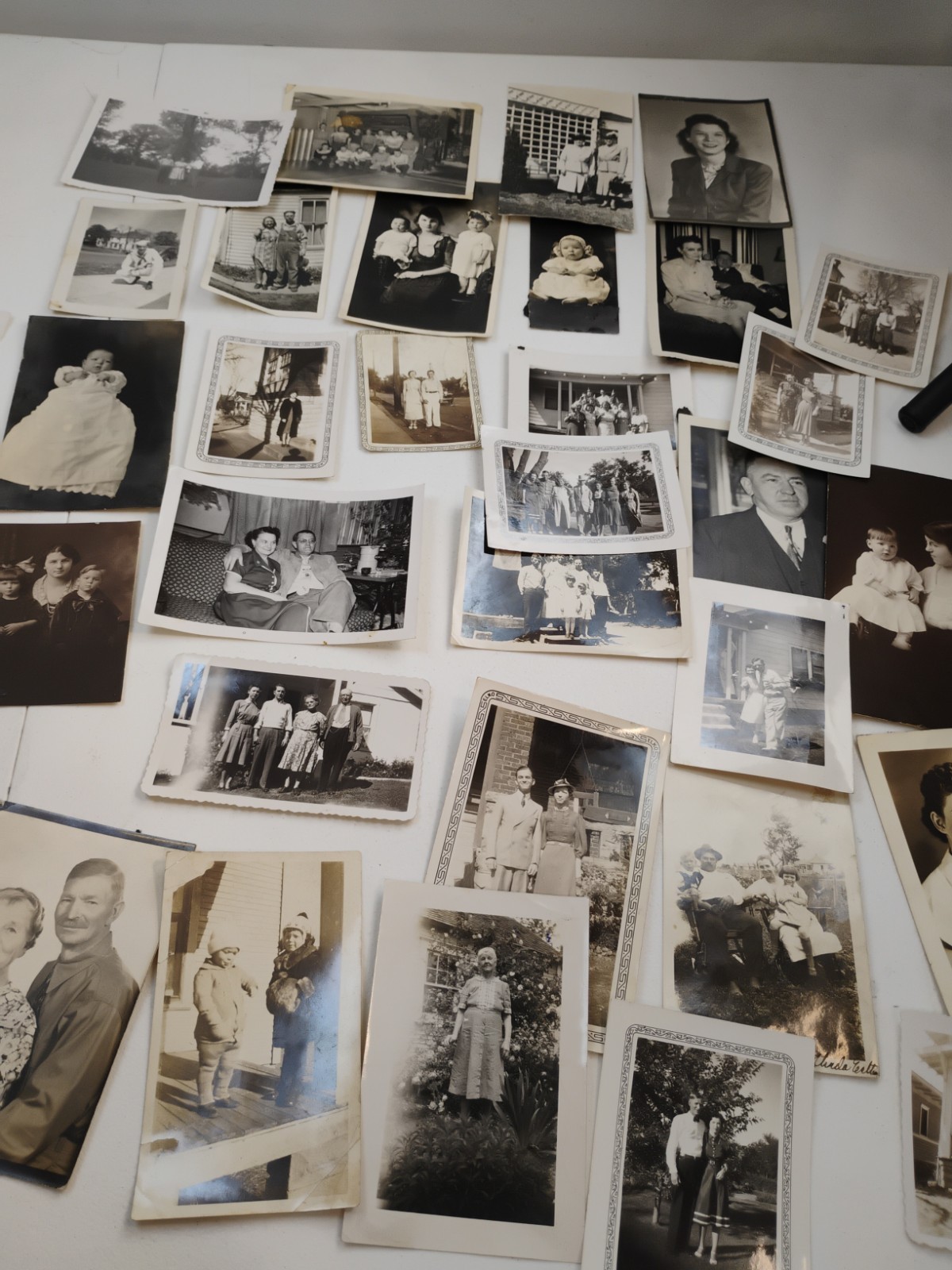 Vintage Bundle Of Black & White Photos 32  1920-1960