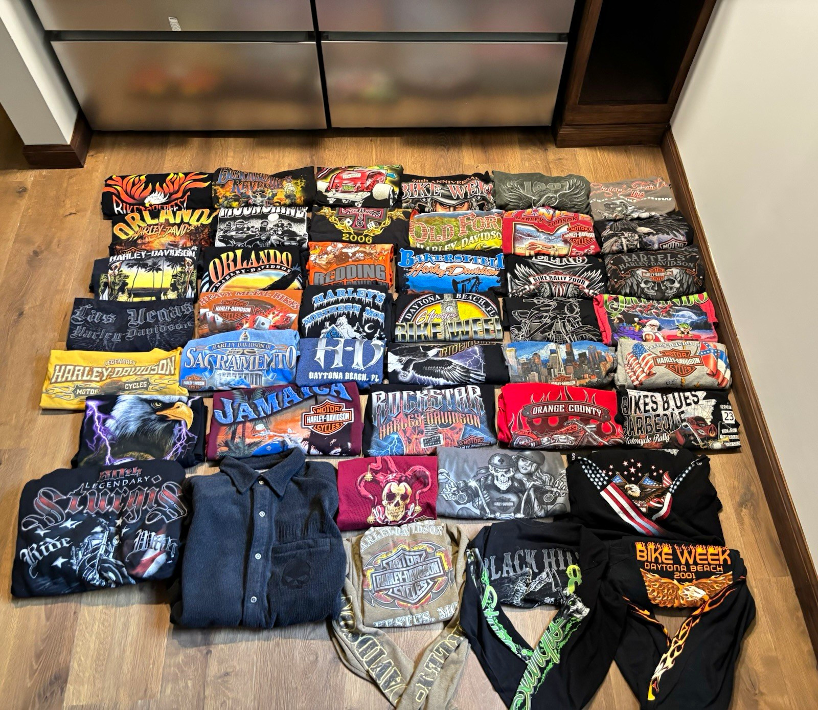 40 + Harley-Davidson Lot Graphic T-Shirts Multiple Designs/Locations. OBO