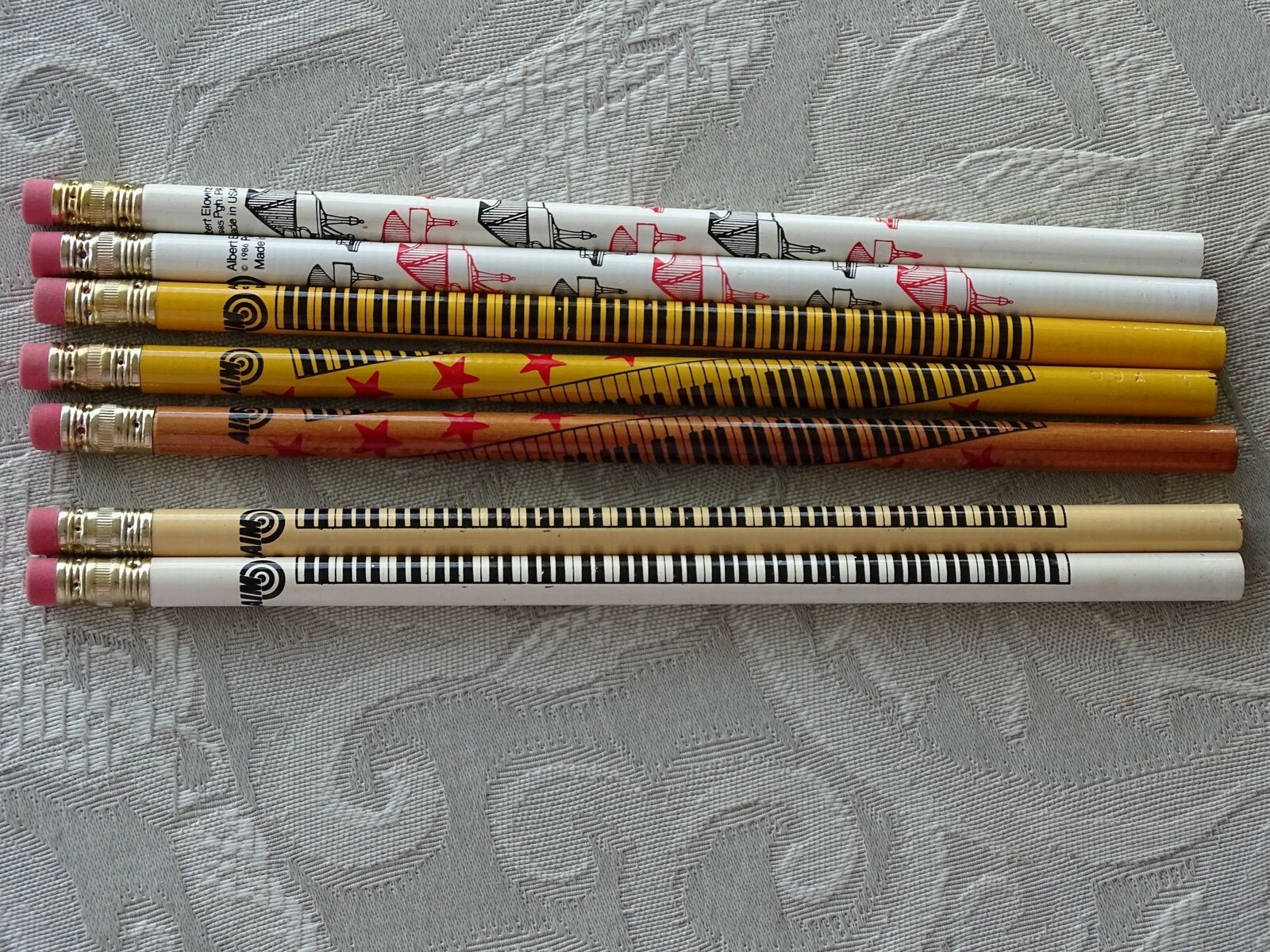 VTG 1985-86 Albert Elovitz 7 Music Piano Keyboard Design Pencils