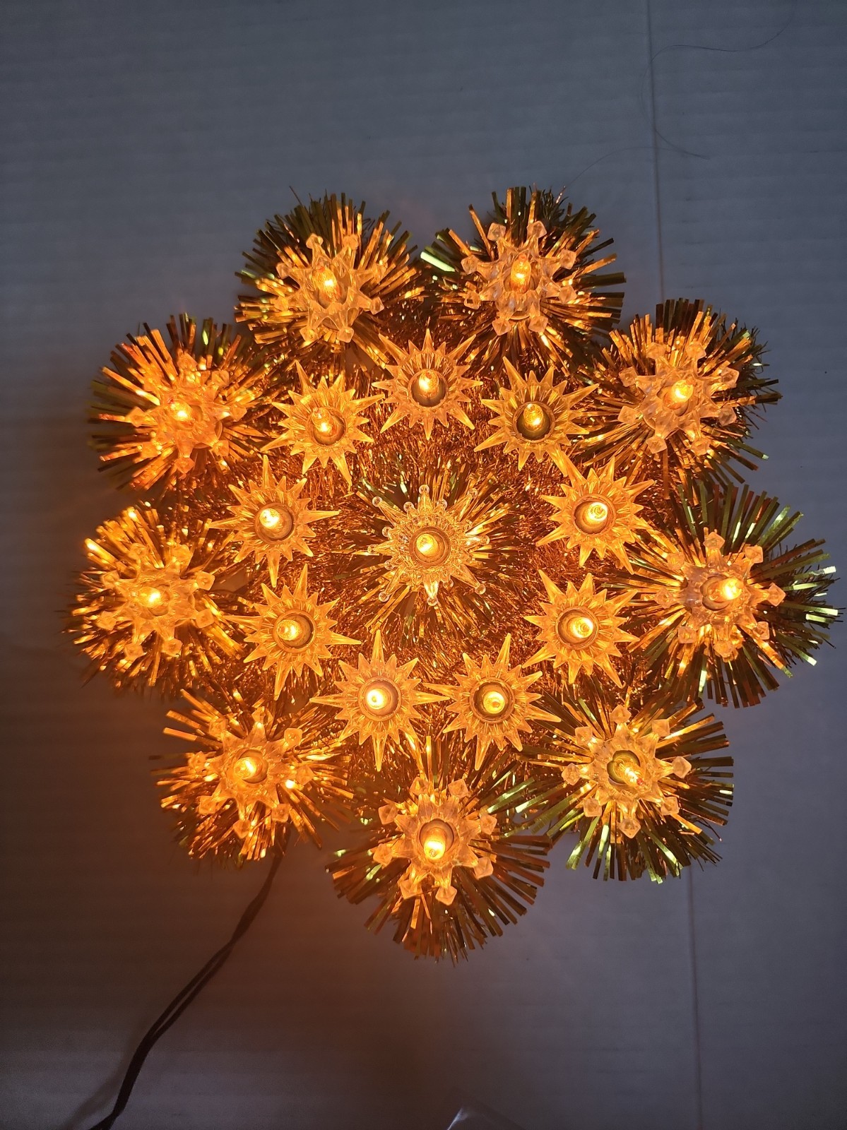 Vintage Gold Tinsel Lighted Christmas Tree Topper 19 Gold Lights EUC