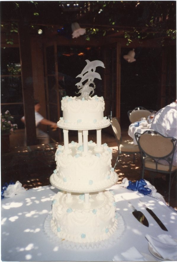 Vtg 1990s Found Photo 3 Tier Wedding Cake w/ Dolphin Topper 4x6 Snapshot