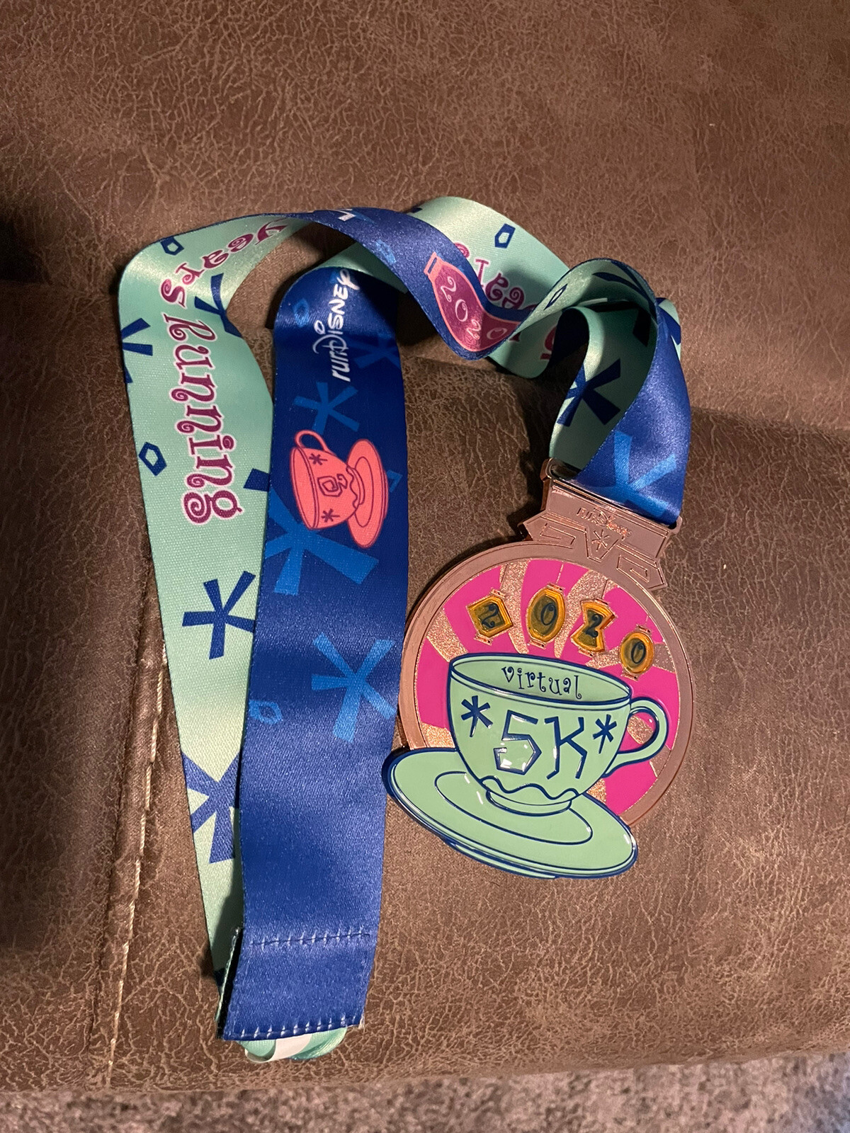 2020 Disney Parks runDisney Virtual 5k Race Medal Alice Wonderland Teacup 