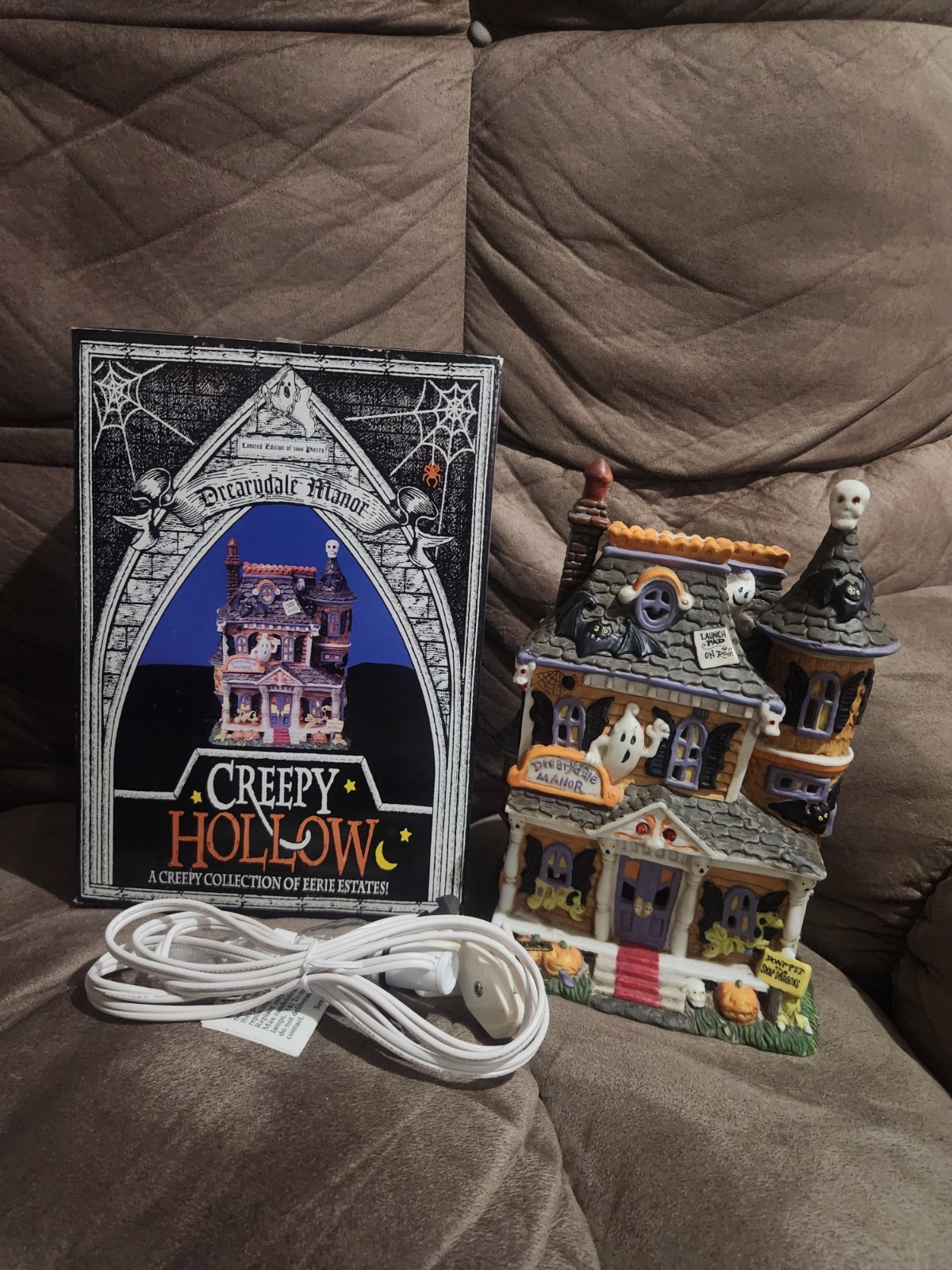 Vintage Creepy Hollow Drearydale Manor Halloween House Light Sounds 9in Year2000
