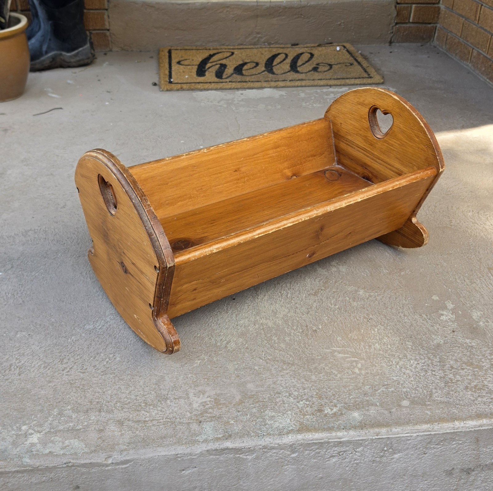 Vintage Wood Baby Rocker Crib Nursery Pet Puppy Kitty 