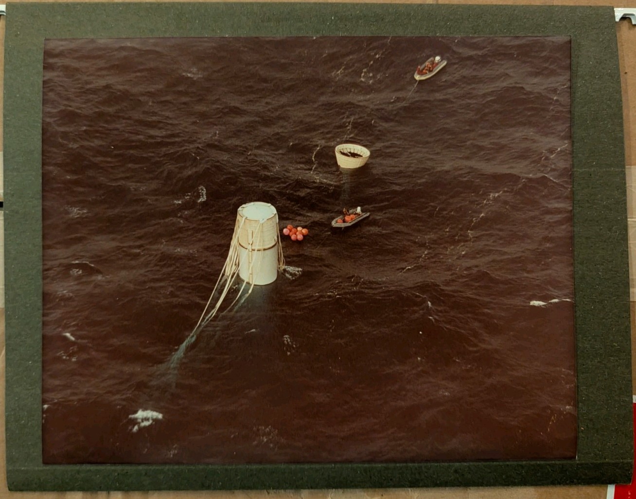 1984 US Navy NASA Shuttle Challenger SRB Recovery Photo STS-41-B 10x8 Point Mugu 1984 US Navy NASA Shuttle Challenger SRB Recovery Photo STS-41-B 10x8 Point Mugu