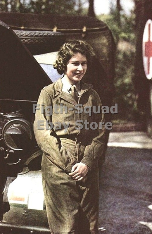 WW2 Picture Photo Queen Elizabeth 6170