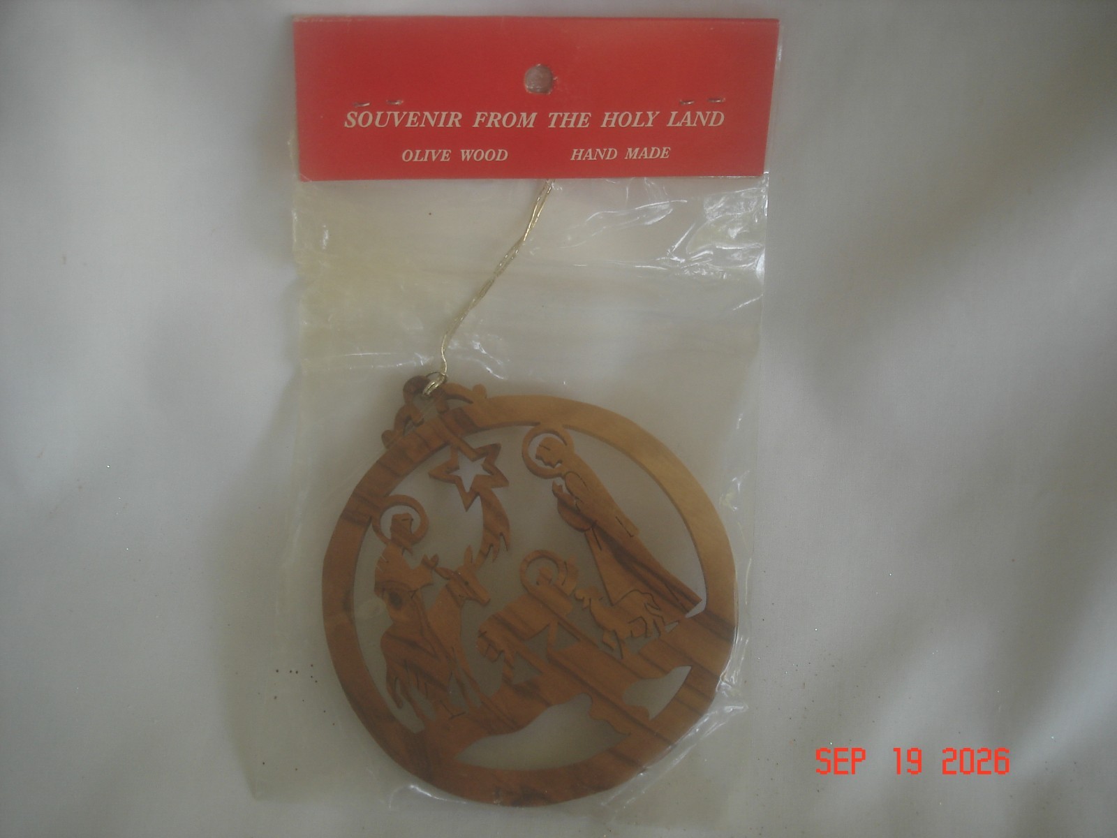 NIP Vintage HOLY LAND NATIVITY SCENE HAND MADE OLIVE WOOD ORNAMENT